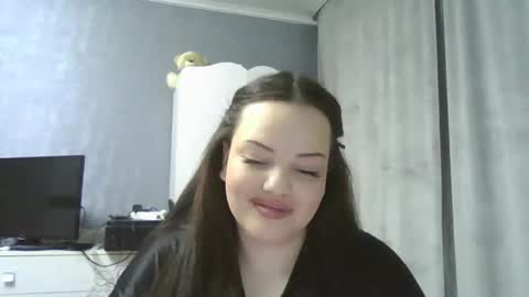 honey_miracle online show from 06/16/26, 05:04