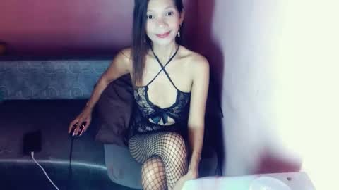 Snapshot of honey_mollyxx chatting on 10/18/25, 06:58 honey_mollyxx online show from 10/18/25, 06:58