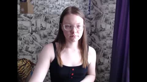 Lina online show from 02/20/25, 07:45