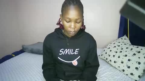 honey_nubia0 online show from 12/13/25, 09:31