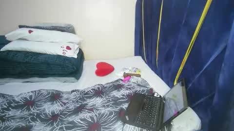 honey_nubia0 online show from 02/16/26, 04:58