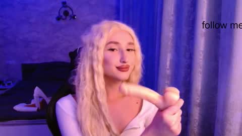 honey_sunset online show from 11/06/25, 05:36