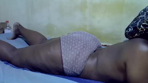 honey_sunshiny online show from 07/15/26, 08:47