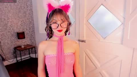 honey_sweet777 online show from 04/16/26, 09:15