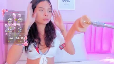 honey_sweety__ online show from 05/07/26, 02:33
