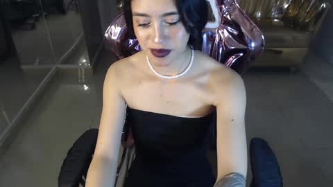 HONEY  online show from 02/12/25, 01:27