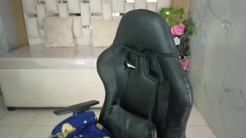 HONEY  online show from 05/07/26, 01:38