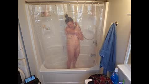 Honey XO XO online show from 04/18/26, 05:17