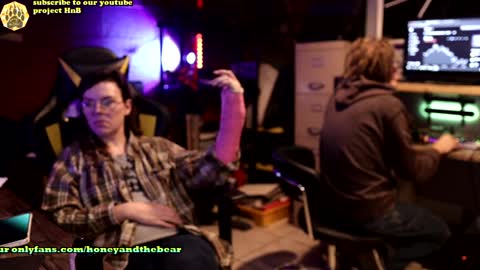 Honey and Bear online show from 12/13/24, 03:27