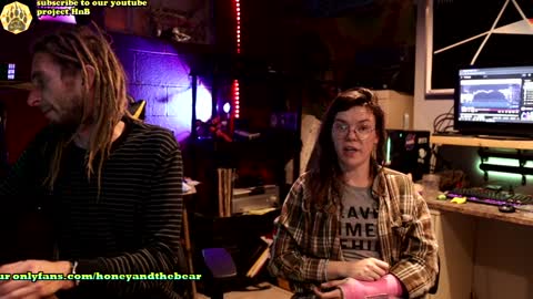 Honey and Bear online show from 12/14/24, 03:51