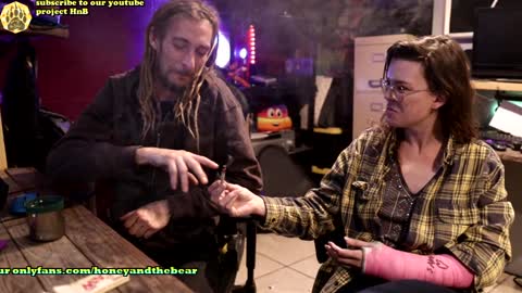Honey and Bear online show from 12/23/24, 04:22