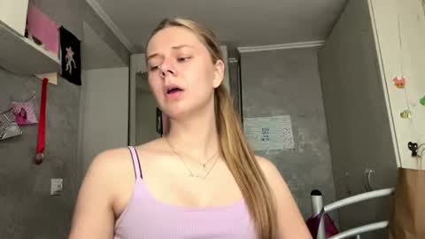 Klara online show from 06/12/26, 10:25