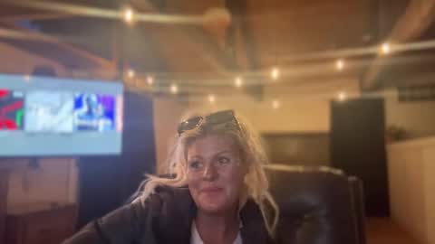 honeybuhnny online show from 03/10/26, 04:28