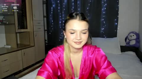 HoneyBunny  online show from 04/03/26, 07:12