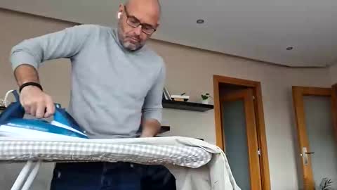 honeydaddyforyou online show from 12/16/25, 12:43