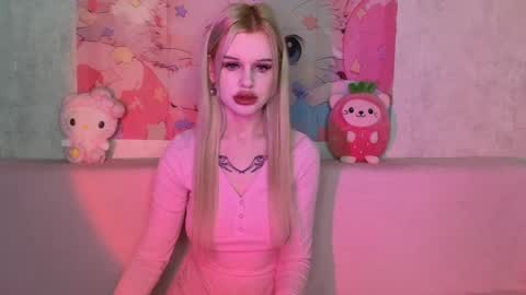 Lisa online show from 11/17/25, 05:30