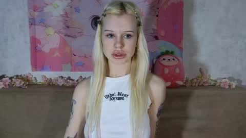 Lisa online show from 03/24/26, 03:33