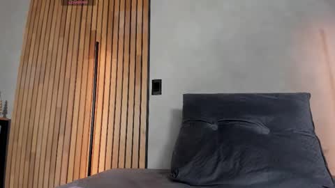 Sofia independent model online show from 11/22/25, 11:42