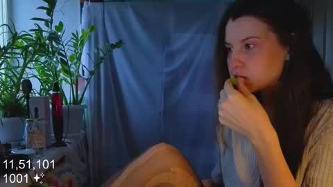 Molly  online show from 11/14/25, 04:44