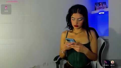 HONEY LUXE online show from 03/18/26, 05:10