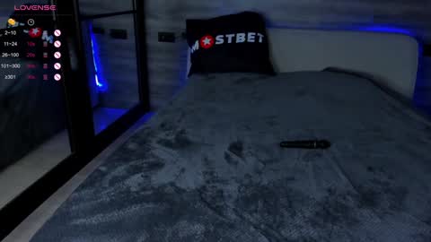 Lily and Michael online show from 12/27/24, 11:17