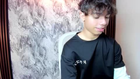 honeymoon_sariel online show from 03/20/26, 02:00