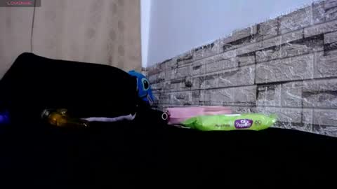 Victoria online show from 04/18/26, 08:40