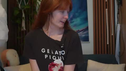 Noelle online show from 11/20/25, 03:28