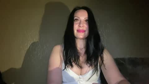 honeyvibe26 online show from 06/08/26, 07:36
