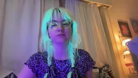 Emi Rose online show from 03/05/26, 07:26