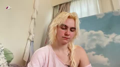 Emi Rose online show from 06/04/26, 09:10