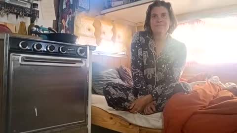 hoodoou online show from 05/20/26, 01:17