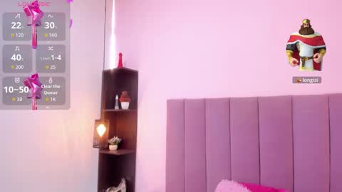 holly online show from 10/29/25, 08:21