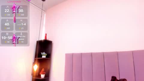 holly online show from 11/19/25, 08:09