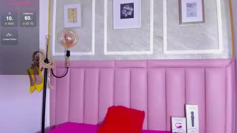 holly online show from 02/10/26, 08:46