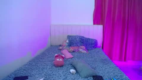 Snapshot of hoot_alicee chatting on 07/19/26, 09:07 ONLYFANS online show from 07/19/26, 09:07