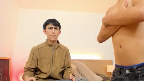 Snapshot of hoot_booys_ chatting on 12/22/25, 11:35 hoot_booys_ online show from 12/22/25, 11:35