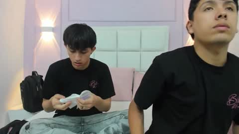 Snapshot of hoot_booys_ chatting on 01/15/26, 09:29 hoot_booys_ online show from 01/15/26, 09:29