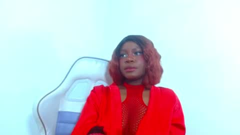 Snapshot of hoot_emily chatting on 07/18/26, 10:08 Emily online show from 07/18/26, 10:08