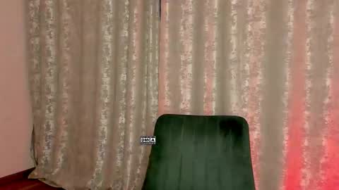 Karina online show from 12/12/24, 10:20