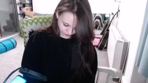 Snapshot of hope_xo chatting on 02/13/26, 09:44 Hope online show from 02/13/26, 09:44