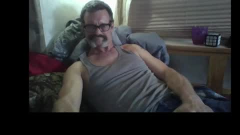 joey online show from 04/08/26, 09:42