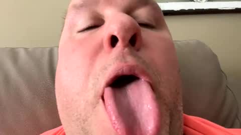 Snapshot of hornieecum chatting on 01/06/25, 04:02 hornieecum online show from 01/06/25, 04:02