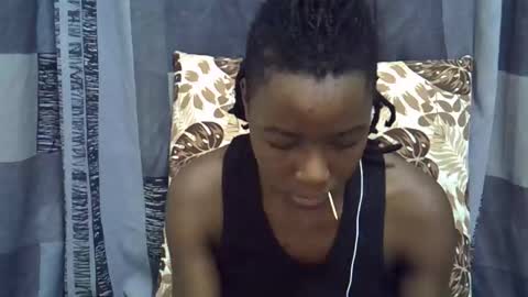 Snapshot of horny_baddie18 chatting on 03/19/26, 07:07 Leila online show from 03/19/26, 07:07