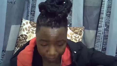 Snapshot of horny_baddie18 chatting on 04/05/26, 06:38 Leila online show from 04/05/26, 06:38