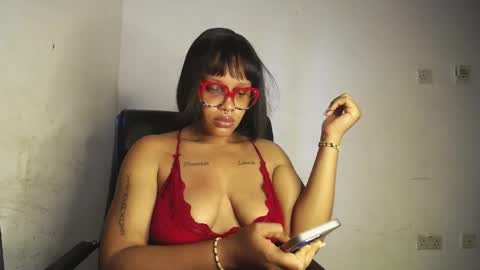 horny_ebonygirl_ online show from 04/28/26, 07:02