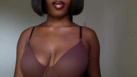 Snapshot of horny_goddess_delilah chatting on 05/20/26, 11:49 delilah online show from 05/20/26, 11:49
