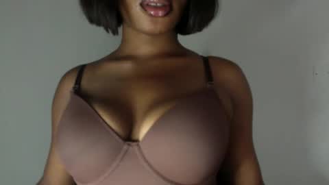 Snapshot of horny_goddess_delilah chatting on 05/29/26, 03:48 delilah online show from 05/29/26, 03:48