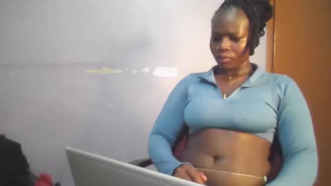 phanice online show from 10/17/25, 04:48