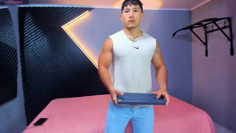 horny_nick18 online show from 03/28/26, 12:16